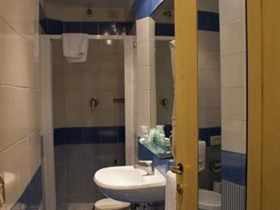 Hotel Spagna Ex Deco Florens Exteriör bild